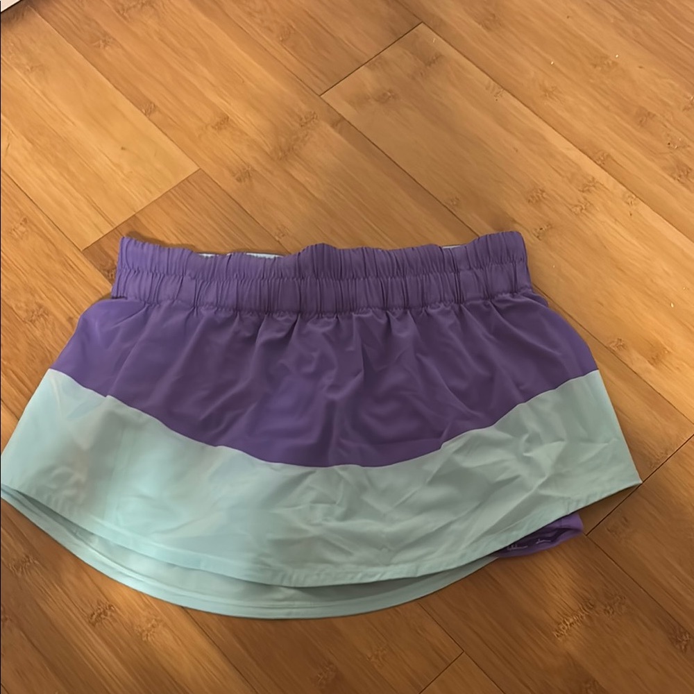 Lululemon skirt size 8